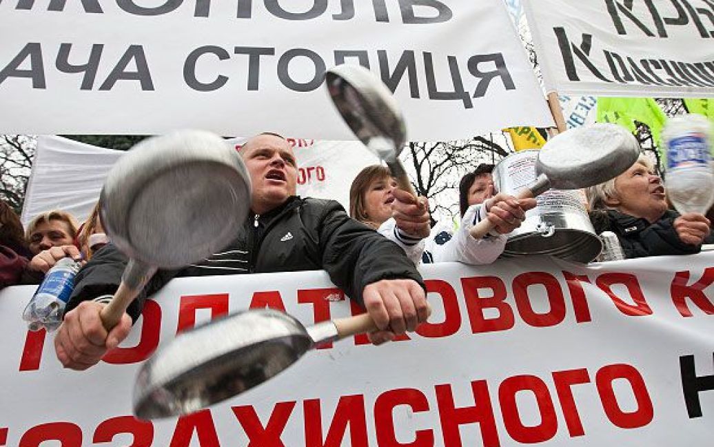 Підприємці влаштували багатотисячну акцію протесту під стінами ВР проти ухвалення нового Податкового кодексу / © Украинское Фото