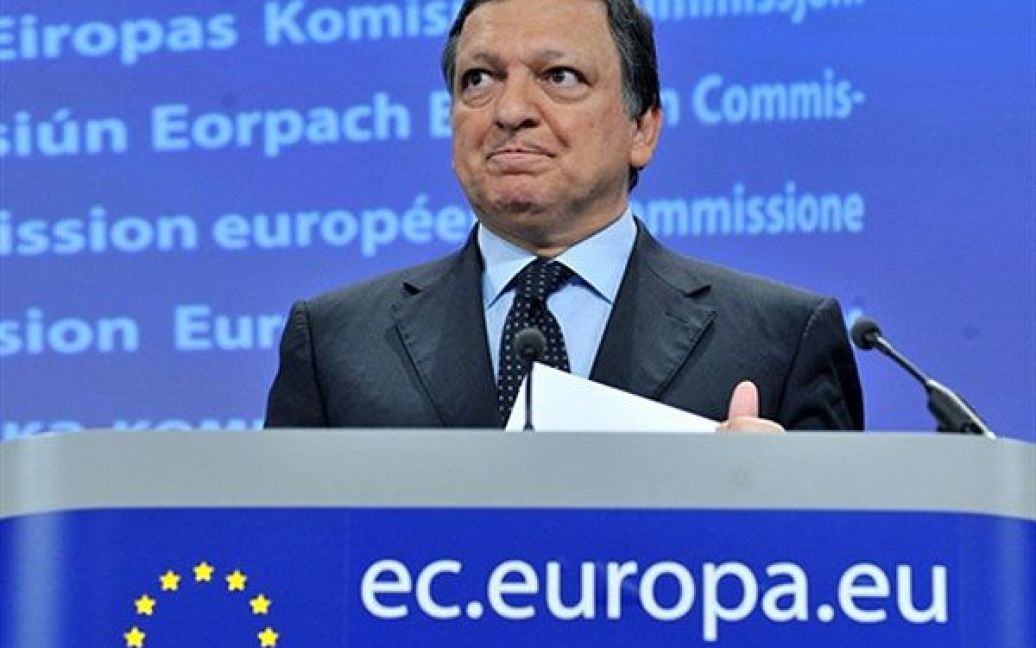 Бельгія, Брюссель. Президент Європейської комісії Жозе Мануель Баррозу виступає на прес-конференції з питань економічного зростання і управління у штаб-квартирі ЄС в Брюсселі. / © AFP