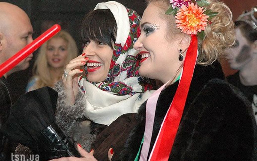 Українські зірки на один вечір перетворились на вампірів, "мертвих наречених", чортів і привидів / © ТСН.ua