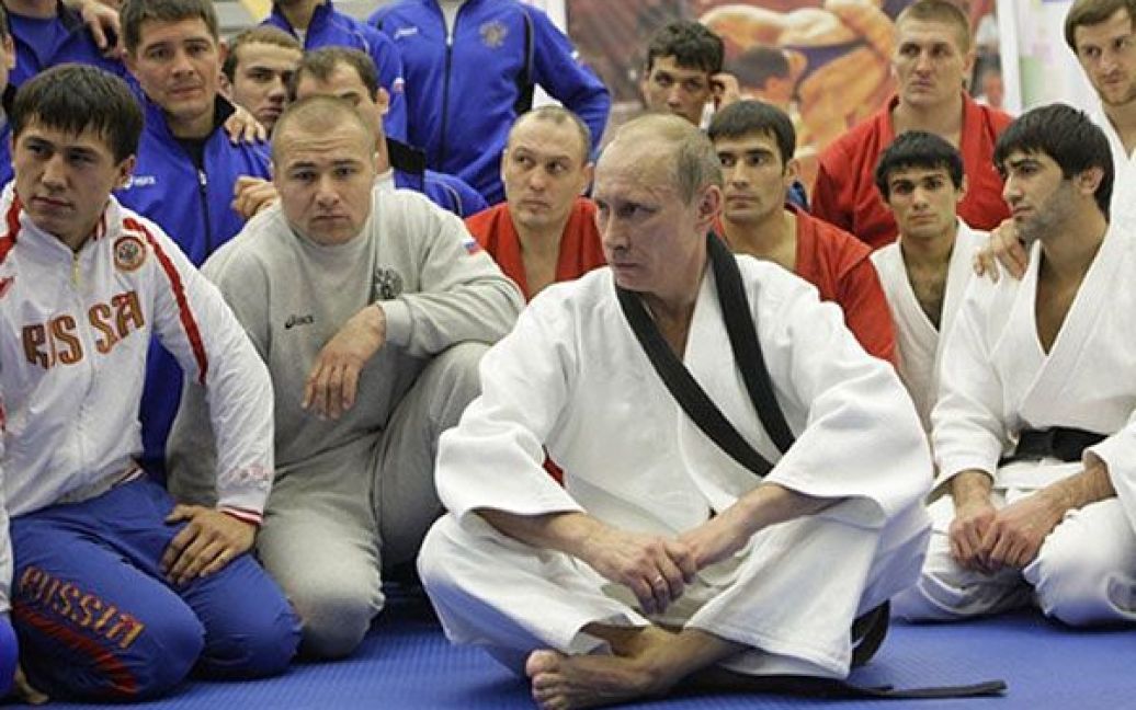 Прем&#039;єр-міністр Росії Володимир Путін потренувався у спортивному комплексі у Санкт-Петербурзі / © AFP
