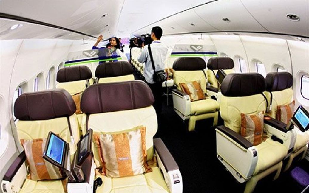 С919 є першим китайським пасажирським літаком, який вважають потенційним конкурентом Airbus A320 і Boeing 737. / © AFP
