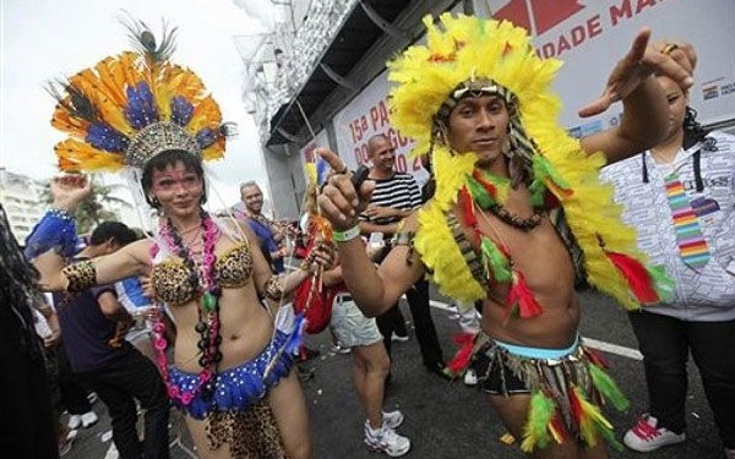 На пляжі Копакабана у Ріо-де-Жанейро пройшов 15-й щорічний гей-парад / © daylife.com