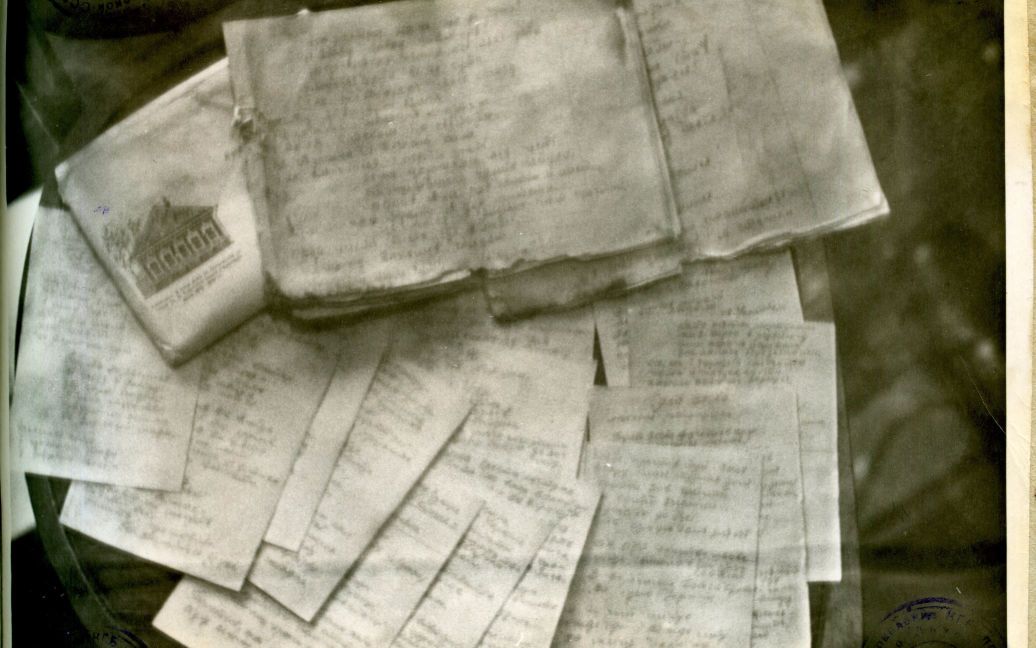 Вещи, изъятые у В. Чорновола при аресте. Архив СБУ. / © 