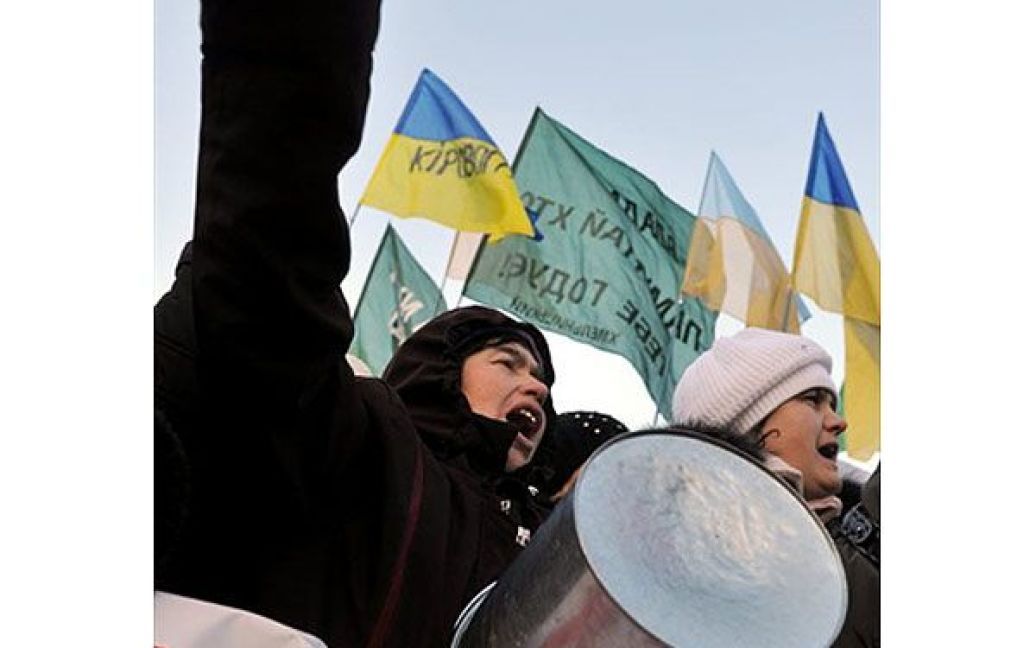 У центрі Києва на Майдані Незалежності триває акція протесту проти нещодавно ухваленого Верховною радою Податкового кодексу. / © AFP