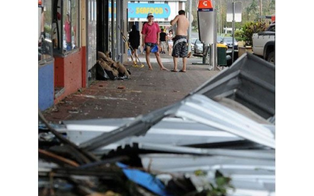 На північному сході Австралії вирує найпотужніший за останні сто років циклон Ясі. / © AFP