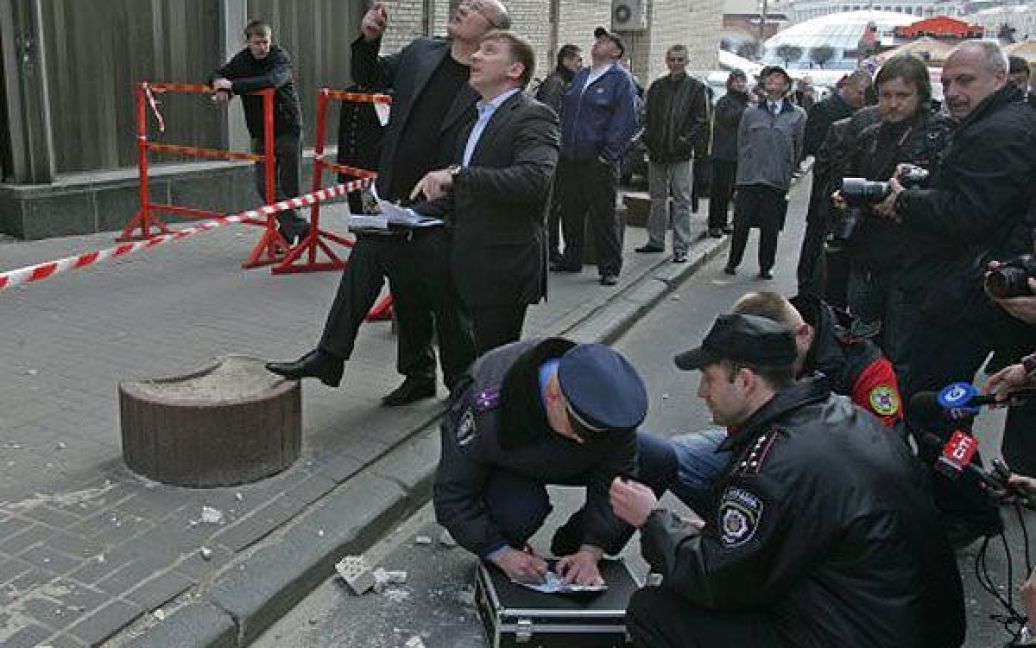 В центрі Києва у готелі "Козацький" обвалилася стіна, внаслідок чого одна людина загинула. / © УНІАН