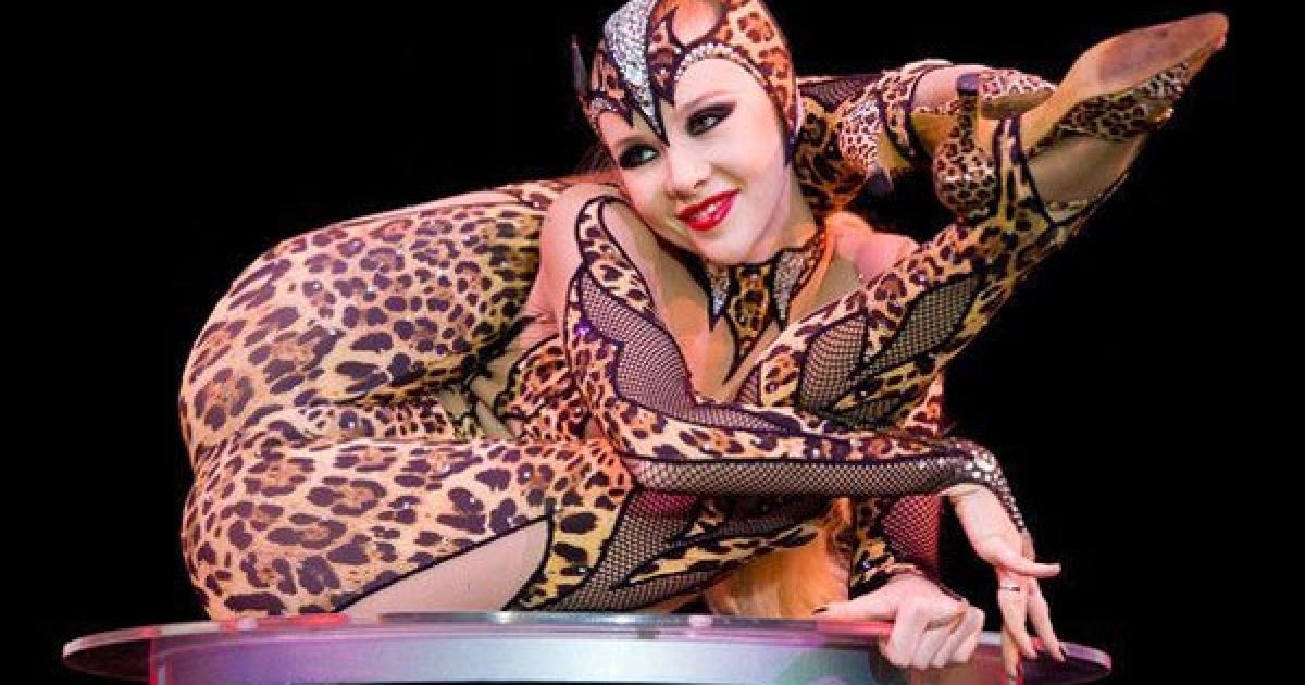 "Перлиною" виставки став виступ 24-річної росіянки Злати, "жінки-змії".