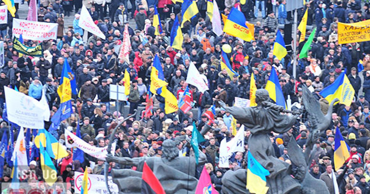 На підтримку акції протесту проти нового Податкового кодексу у Києві та в інших містах України вийшли на вулиці тисячі невдоволених підприємців.