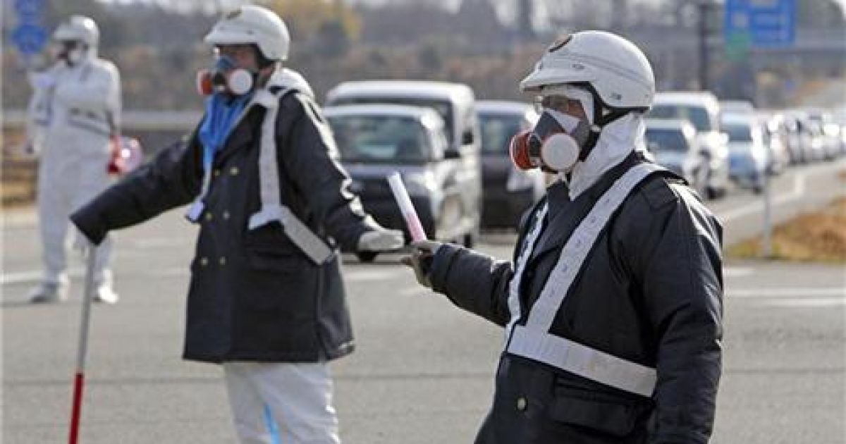 З 20-кілометрової зони поблизу постраждалої АЕС було евакуйовано понад 185 тисяч осіб. / © yahoo.news