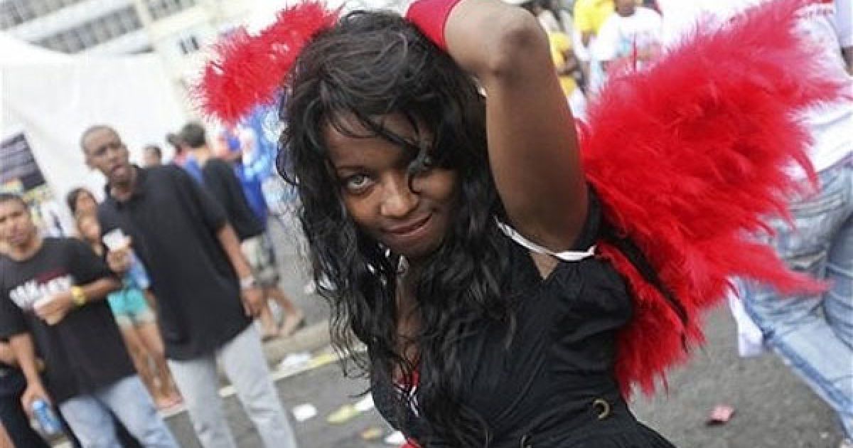 На пляжі Копакабана у Ріо-де-Жанейро пройшов 15-й щорічний гей-парад / © daylife.com