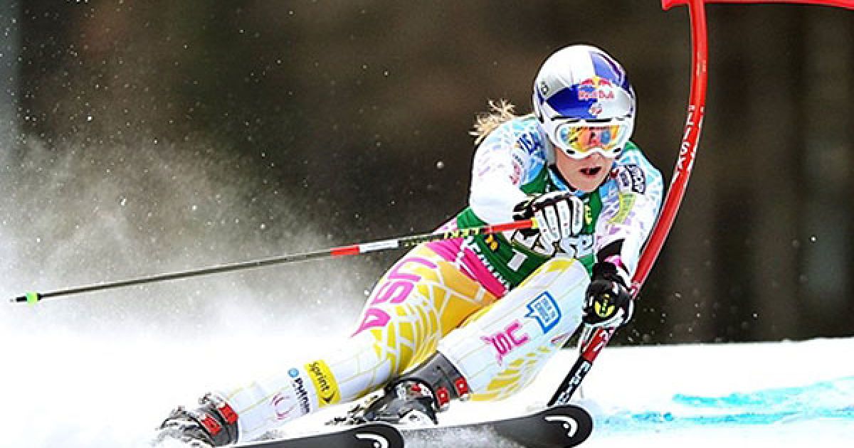 Австрія, Земмерінг. Американська спортсменка Ліндсі Вонн виступає під час змагань з гігантського слалому на Кубку світу з гірськолижного спорту. / © AFP
