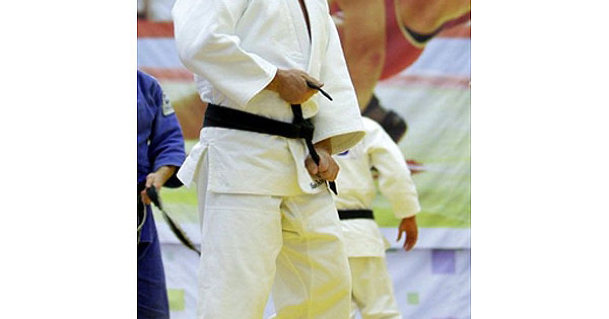 Глава російського уряду вийшов на татамі і провів тренування із членами збірної Росії з дзюдо. / © AFP