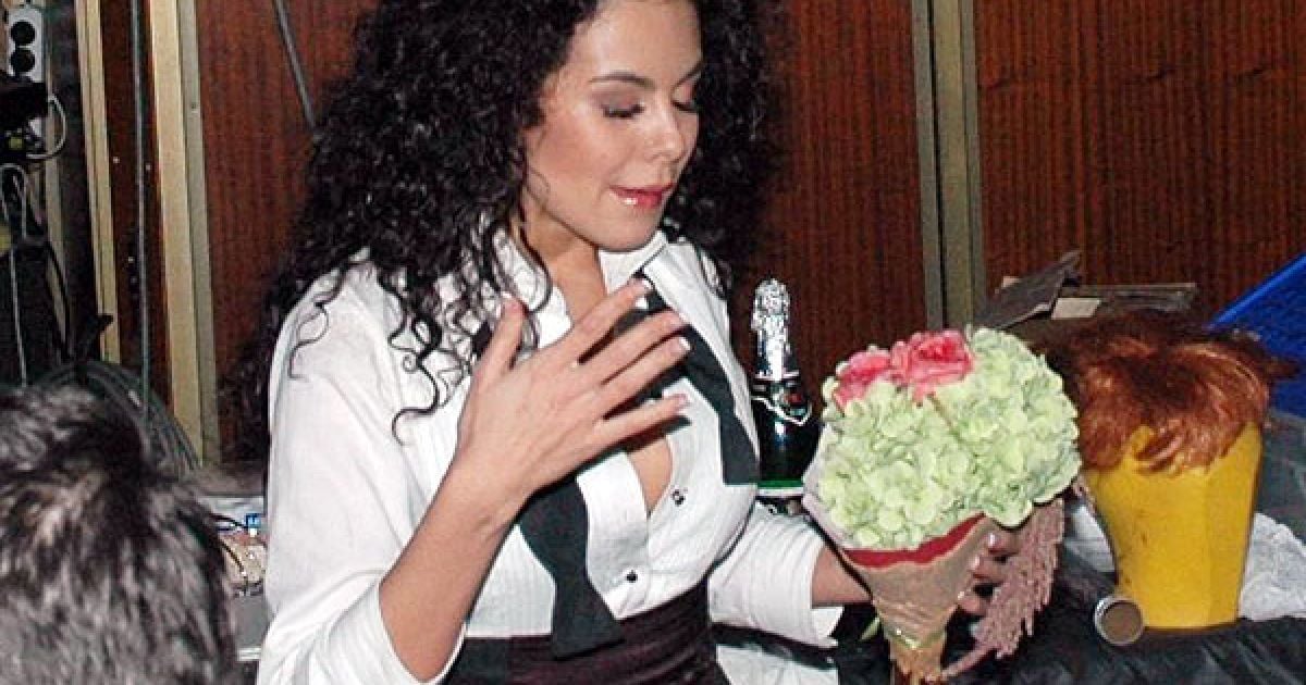 У Насті Каменських алергія на квіти.