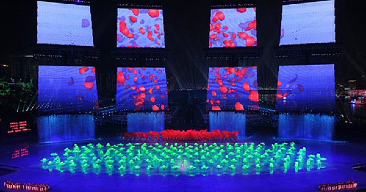 Урочиста церемонія відкриття 16-их Азіатських ігор у китайському місті Гуанчжоу. / © AFP