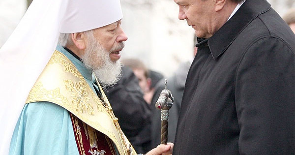 "Нехай Господь почує наші молитви, нехай пошле нам злагоду, мир та добробут", &ndash; сказав Митрополит Володимир. / © President.gov.ua