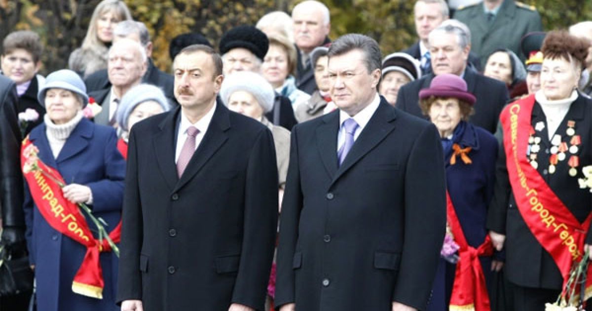 Янукович та Алієв вшанували пам&rsquo;ять жертв Голодоморів в Україні. / © President.gov.ua