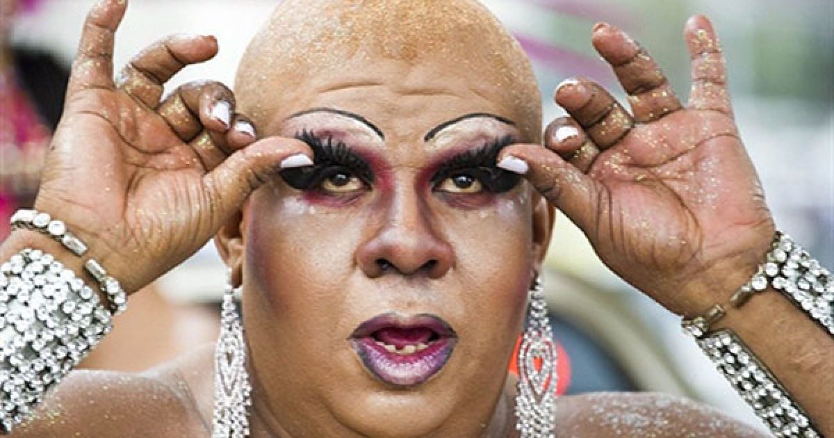 На пляжі Копакабана у Ріо-де-Жанейро пройшов 15-й щорічний гей-парад