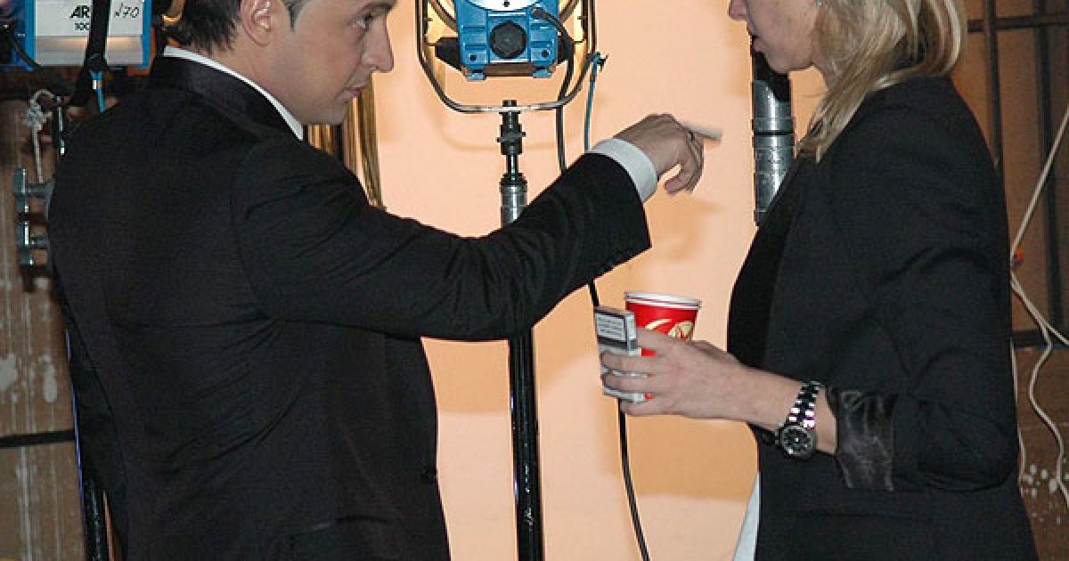 Володимир Зеленський дає вказівки своїй дружині Олені.