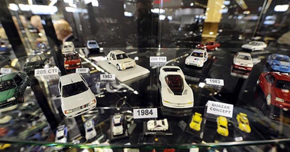 Щороку автовиставка, яка вперше відбулась у Парижі у 1975 році, збирає десятки тисяч відвідувачів. / © AFP
