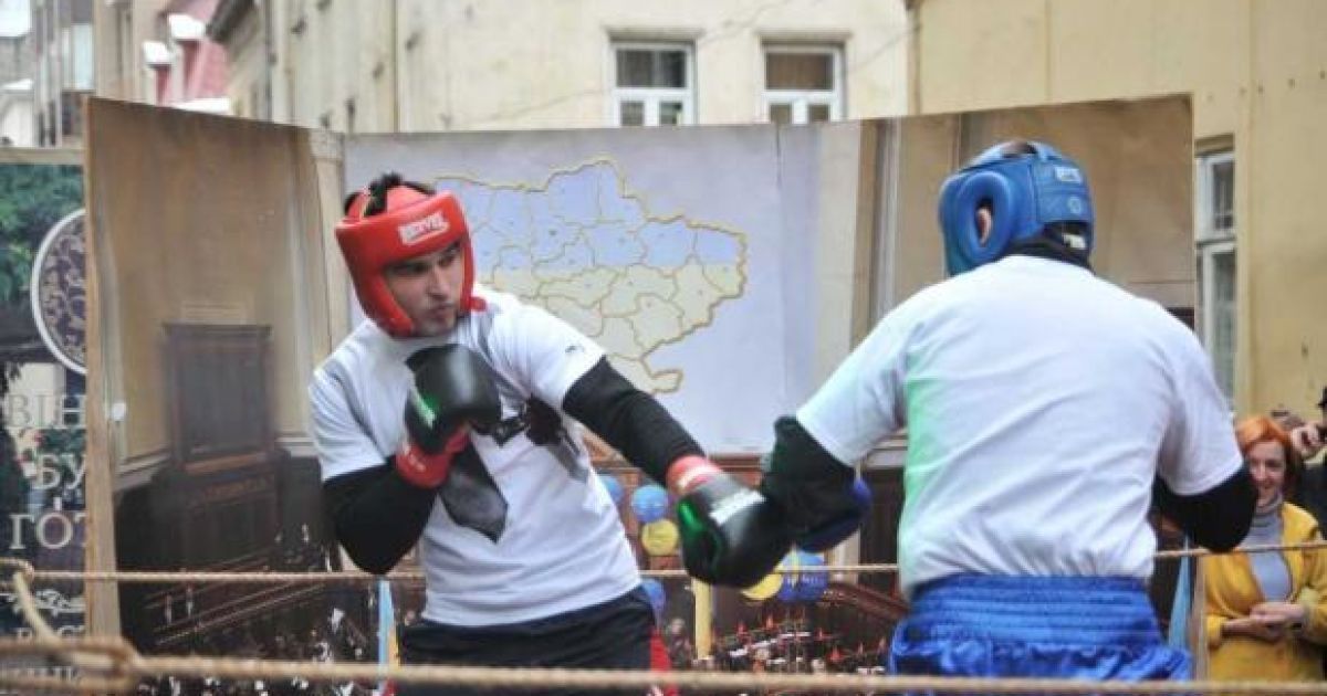 У Львові день народження Мазоха: святкували по-мазохістськи. / © gazeta.ua
