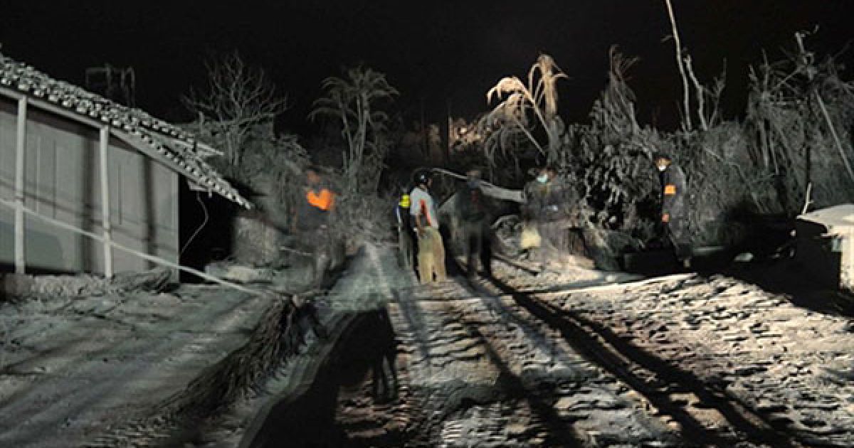 Наразі в Індонезії була оголошена евакуація наближених до Мерапі сіл. / © AFP