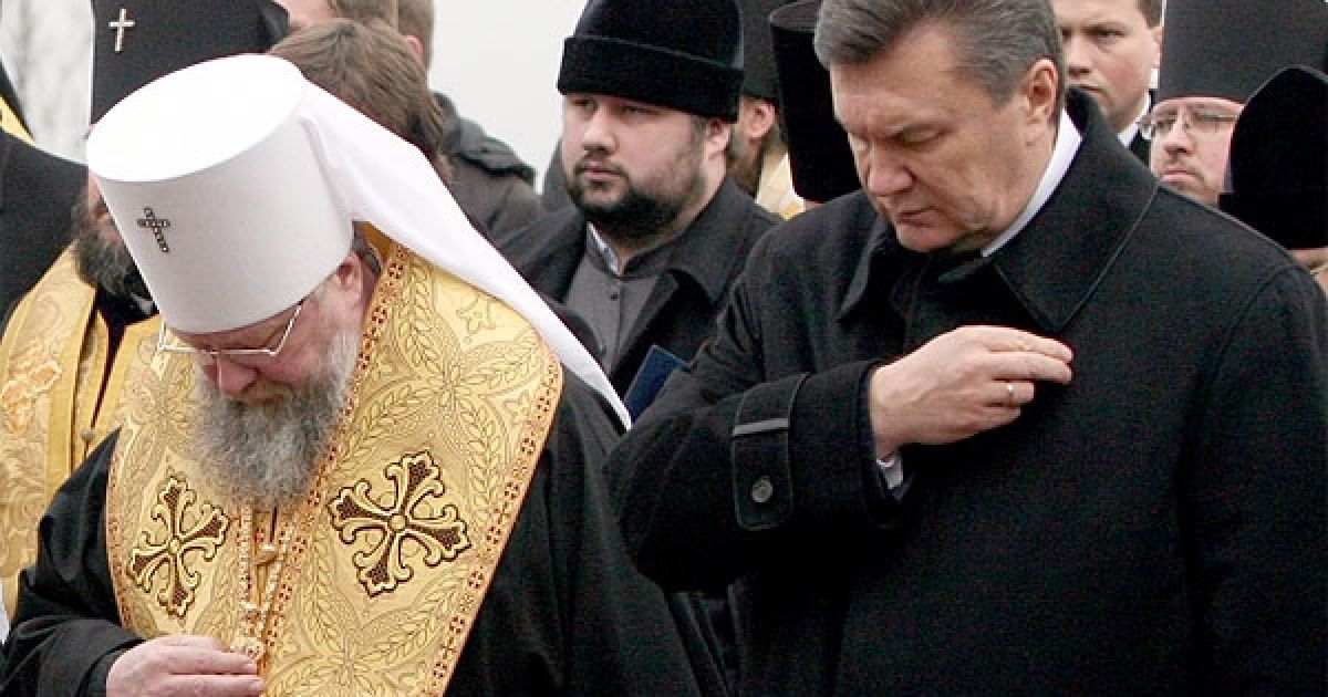 Президент України Віктор Янукович, прем'єр-міністр України Микола Азаров, голова Верховної Ради Володимир Литвин, секретар РНБОУ Раїса Богатирьова взяли участь у Подячному молебні з нагоди завершення 2010 року. / © President.gov.ua