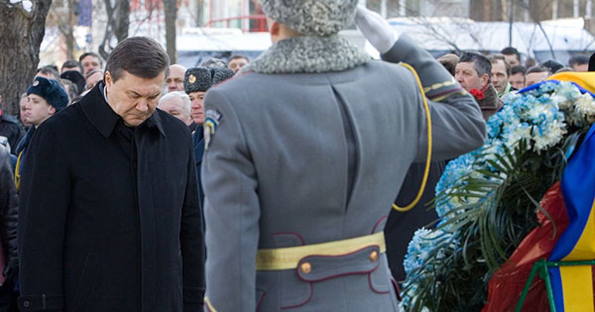 У Харкові Віктор Янукович поклав квіти до пам&rsquo;ятника загибим у Афганістані / © President.gov.ua