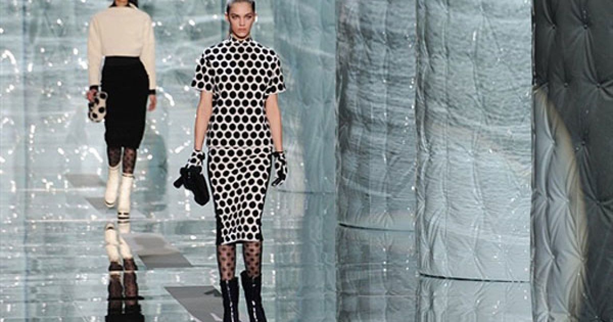 Показ осінньої колекції від Marc Jacobs на тижні моди Mercedes Benz у Нью-Йорку.