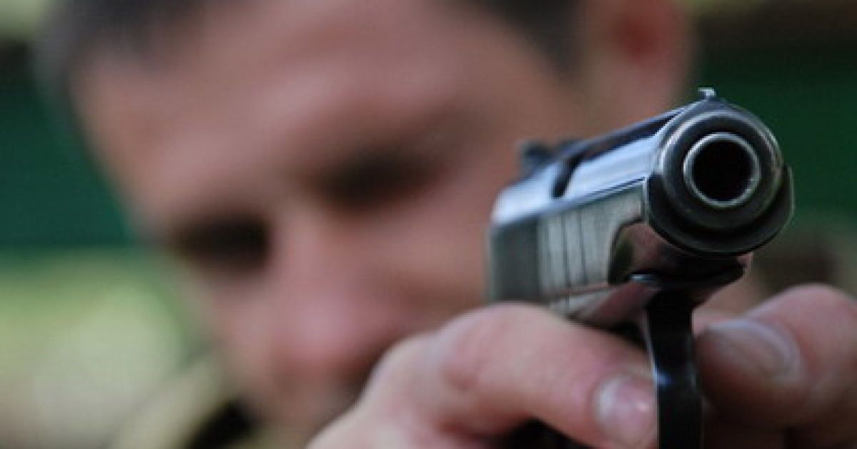Злочинець підстрелив донецького міліціонера при спробі арешту