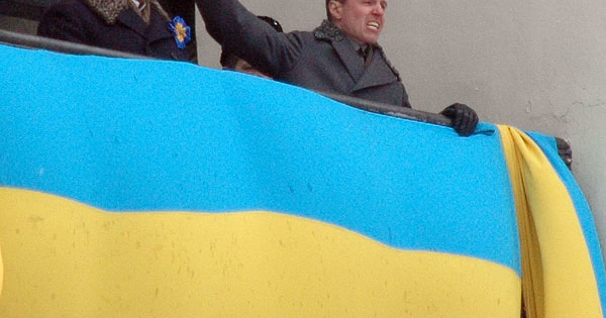 Федір Бондарчук та Ігор Вєрнік на дзвіниці Софійського собору.