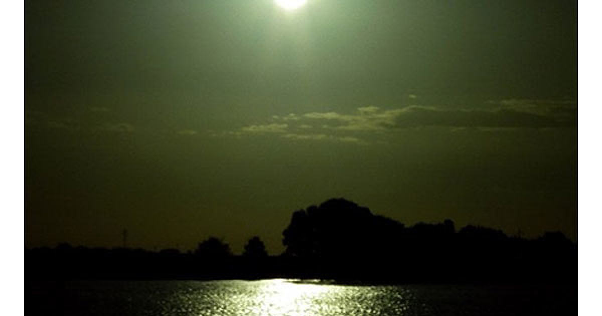 Аргентина, Хунін. Захід сонця поблизу міста Хунін. / © AFP