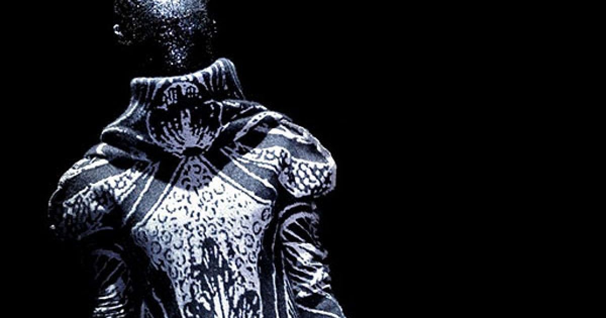 Нідерланди, Амстердам. Модель демонструє одяг від голландського дизайнера Яна Тамінау під час першого дня показів на Міжнародному тижні моди у Амстердамі. / © AFP