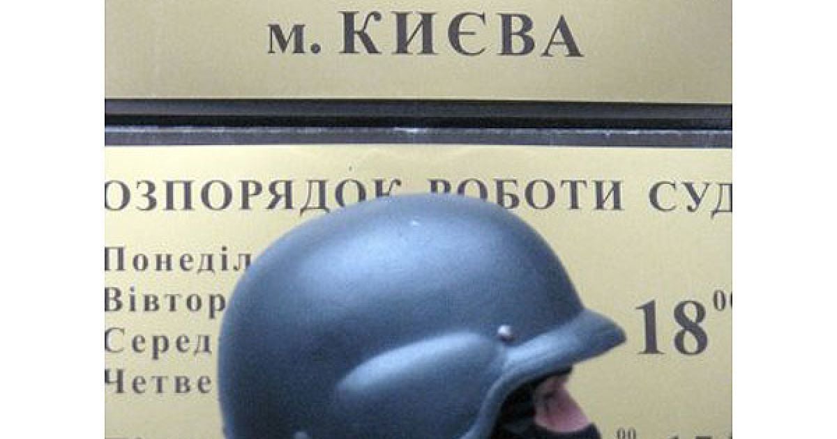 Печерський райсуд Києва замінив Юрію Луценку запобіжний захід з підписки про невиїзд на арешт строком на 2 місяці. / © УНІАН
