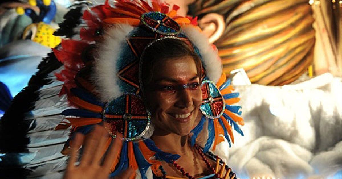 У місті Сан-Хосе (Коста-Ріка) провели Light Festival Parade, який відкриває різдвяні святкування. / © AFP