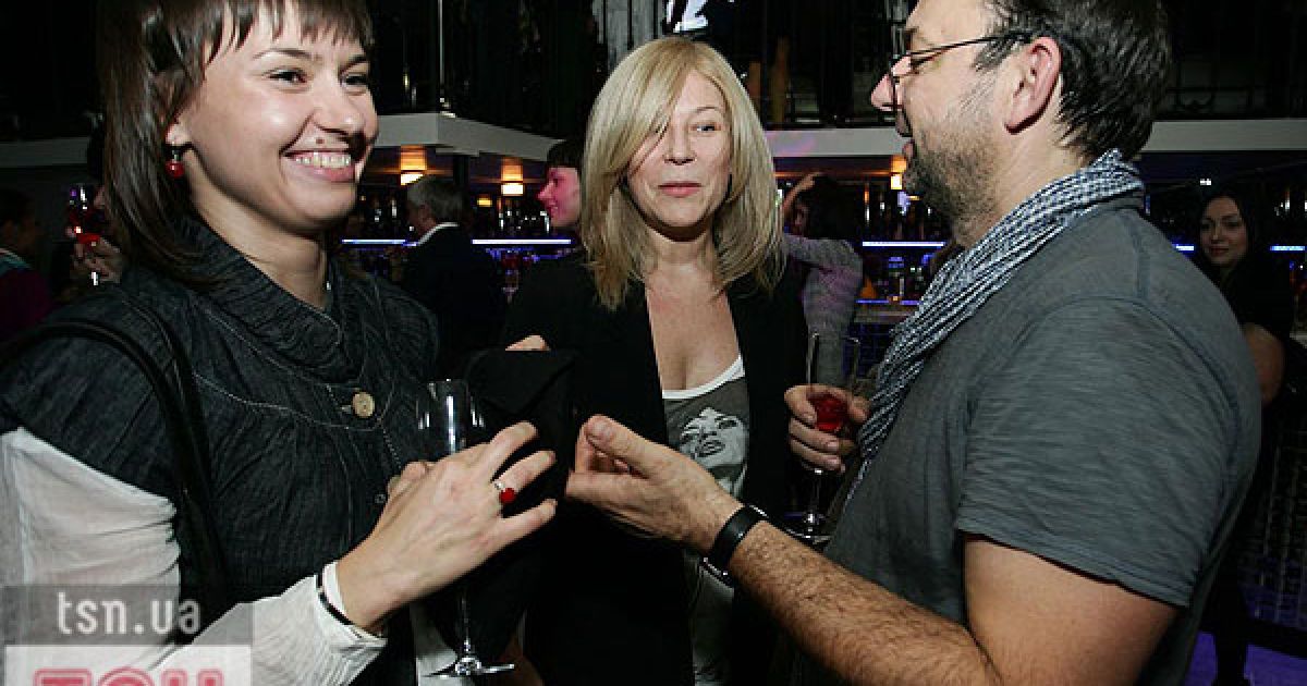 Лілія Пустовіт із друзями