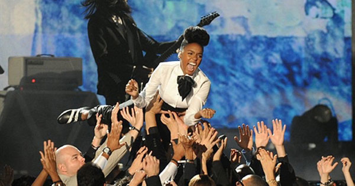 Виступ Джанель Моне на церемонії вручення музичної премії Grammy Awards 2011. / © AFP