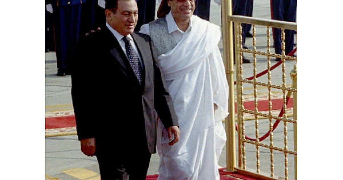 Лідер Лівії Муаммар каддафі та президент Єгипту Хосні Мубарак. 1996 рік. / © AFP