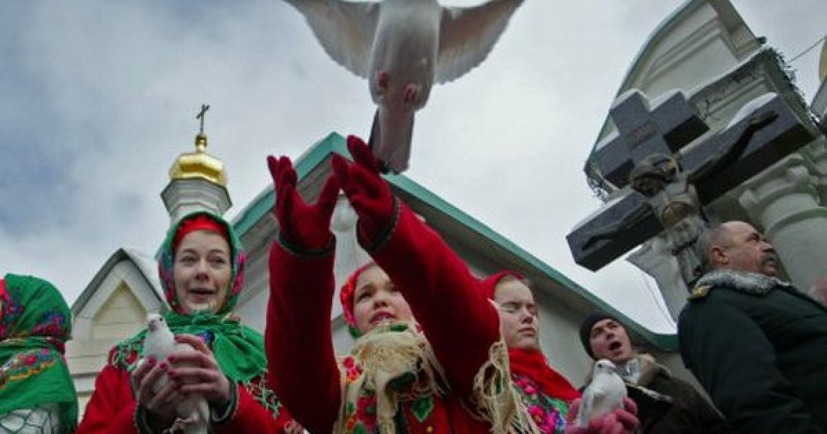 Масляний тиждень, або так звана "широка Масляна" є святом проводів зими та зустрічі весни / © УНІАН