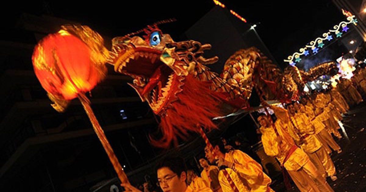 У місті Сан-Хосе (Коста-Ріка) провели Light Festival Parade, який відкриває різдвяні святкування. / © AFP