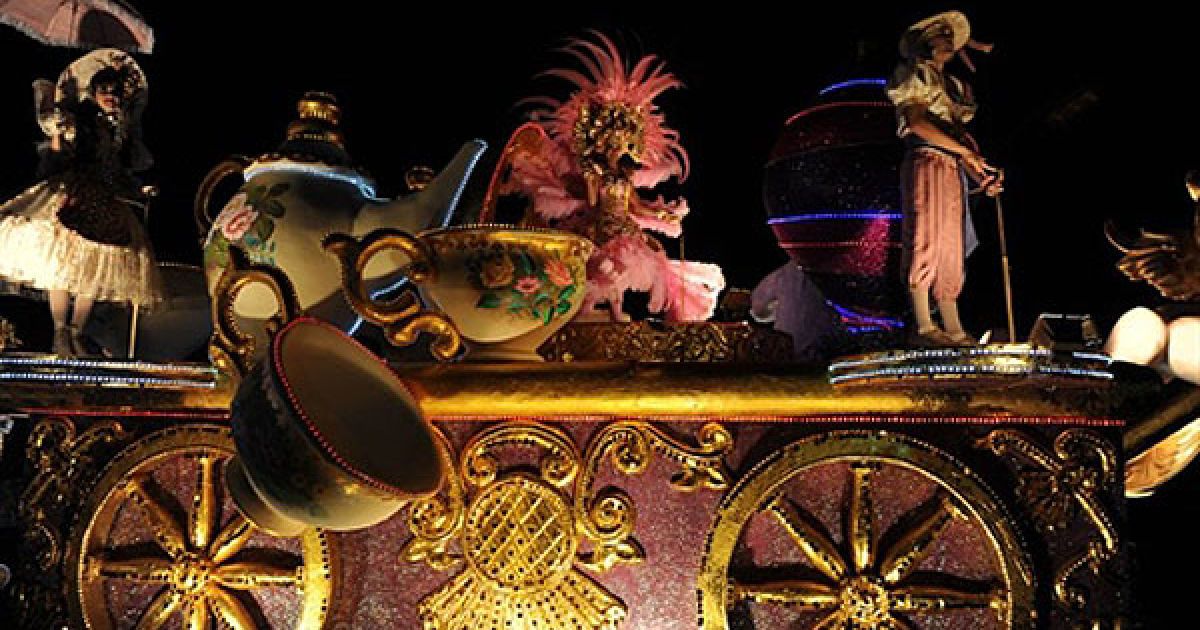 У місті Сан-Хосе (Коста-Ріка) провели Light Festival Parade, який відкриває різдвяні святкування. / © AFP