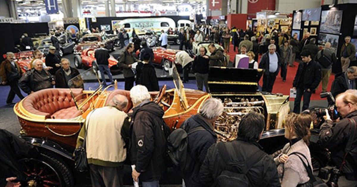У Парижі відкрилась виставка автомобілів і мотоциклів Retromobile / © AFP