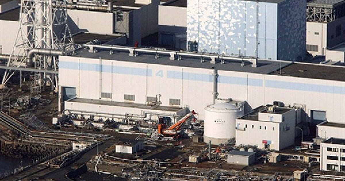 Японська АЕС "Фукусіма-1" серйозно постраждала в результаті руйнівного землетрусу та цунамі в Японії. / © AFP