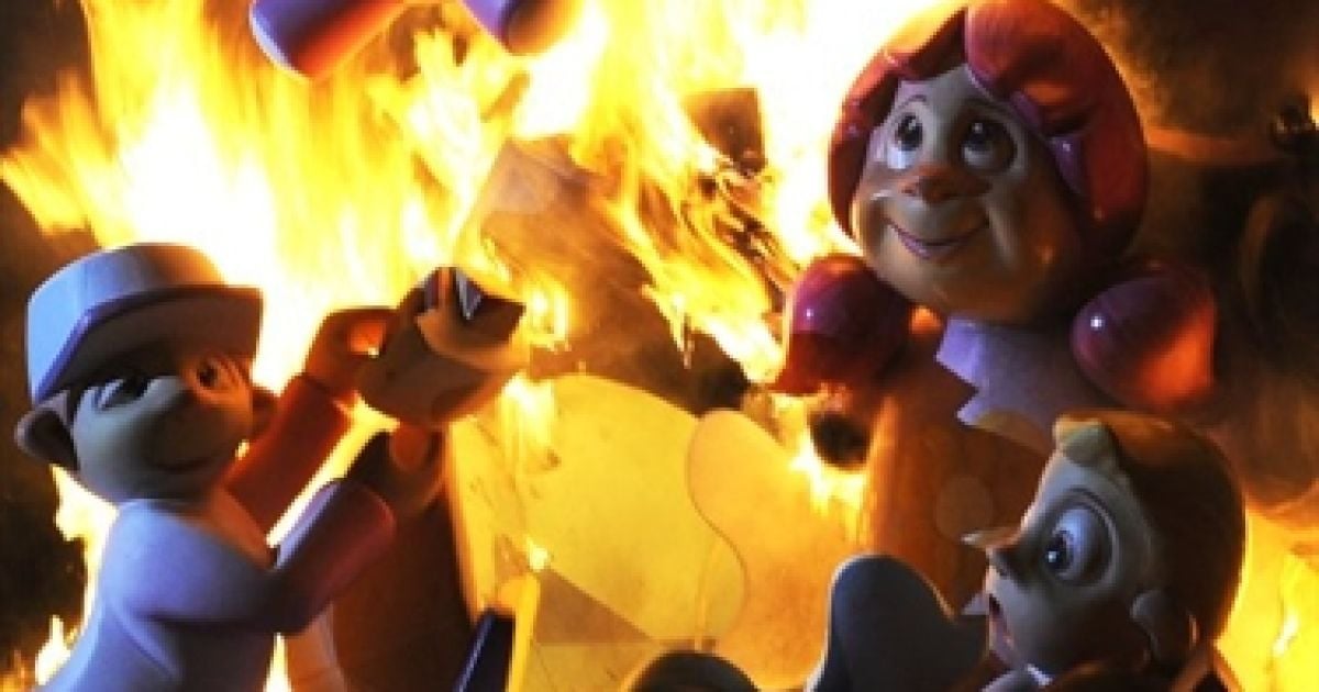 Після завершення параду ляльок спалюють на честь Святого Йосипа, покровителя столярної справи. / © AFP