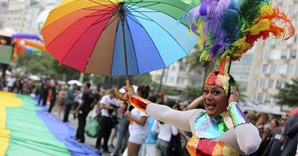 На пляжі Копакабана у Ріо-де-Жанейро пройшов 15-й щорічний гей-парад / © daylife.com