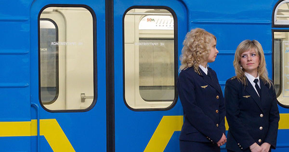 На "Олімійській" помер чоловік