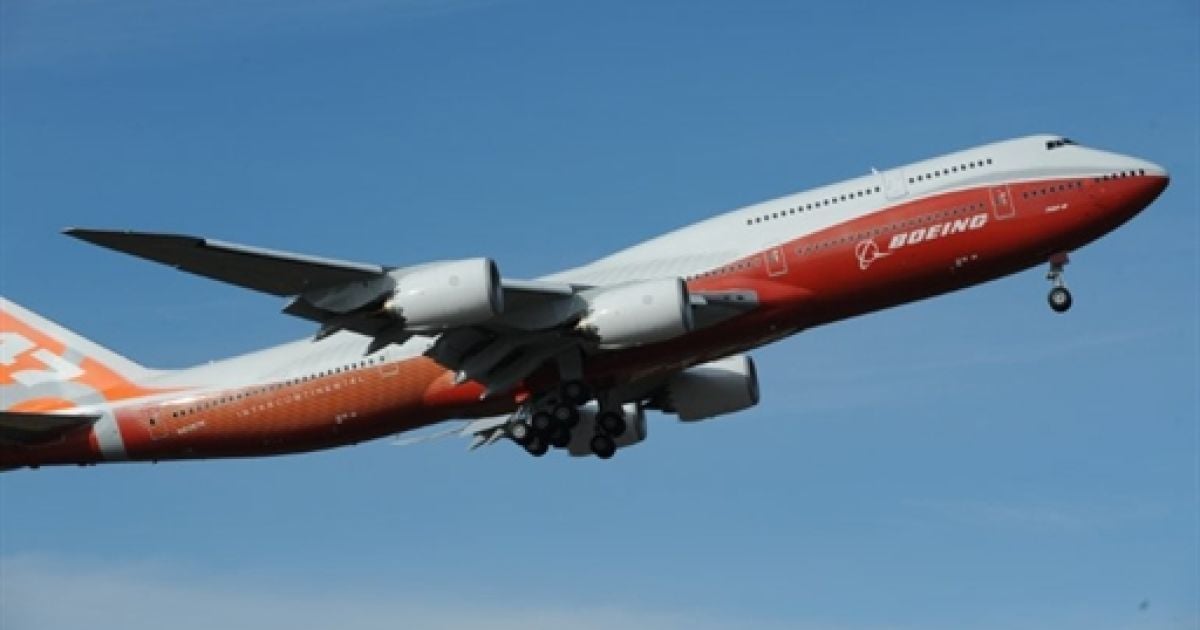 Перший випробувальний політ найдовшого у світі пасажирського літака Boeing 747-8 Intercontinental / © AFP