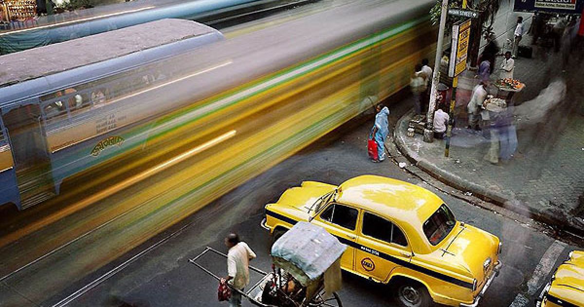 Перше місце у номінації "Повсякденне життя", Індія, Серія фотографій "Метрополіс". Звичайна міська картина у Калькутті. (Martin Roemers / Panos Pictures) / © Worldpressphoto
