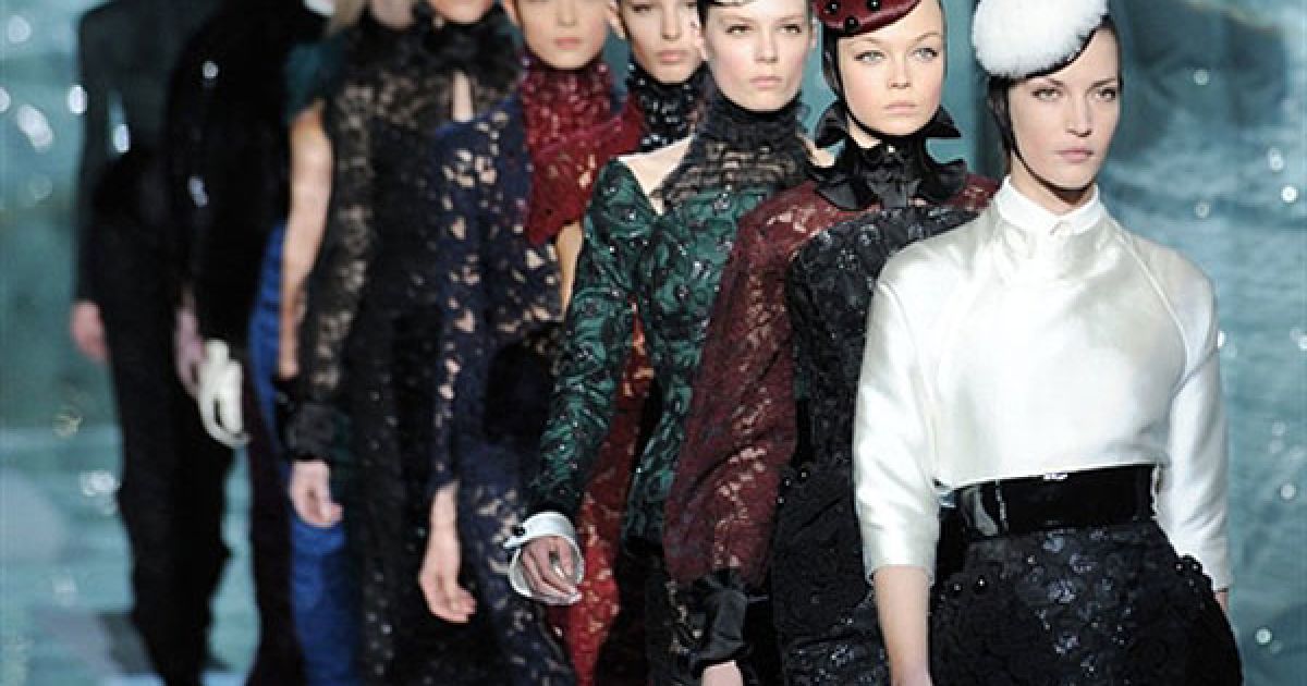Показ осінньої колекції від Marc Jacobs на тижні моди Mercedes Benz у Нью-Йорку.