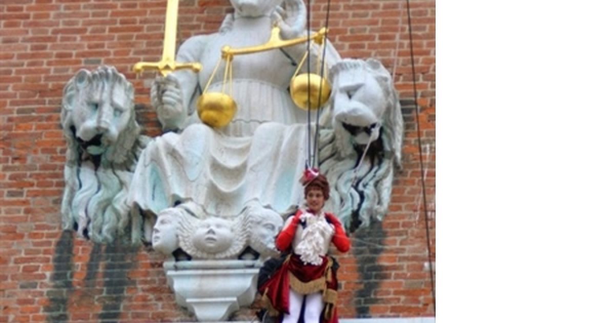 Новий художній керівник Венеціанського карнавалу режисер Давид Рампелло присвятив свій карнавал, який закінчується 8 березня, жінкам. / © AFP