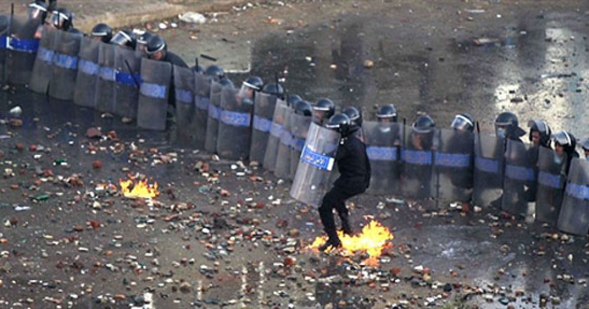 На вулицях Каїра та інших великих міст Єгипту почалися нові акції протесту проти президента країни Хосні Мурабака. / © AFP